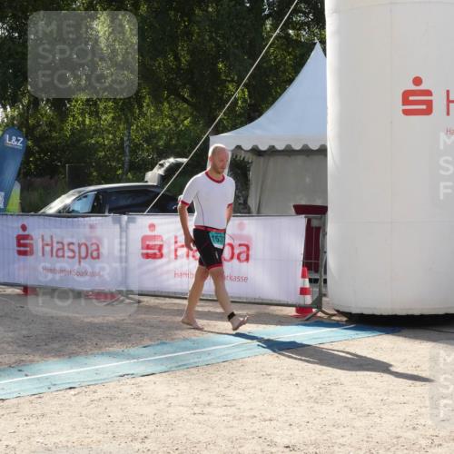 07.09.2025 - 19. Norderstedt Triathlon Zöllner http://msf.ph/oto/8791953 07.09.2025 16:11:38 Ziel 1537 meine-sportfotos.de