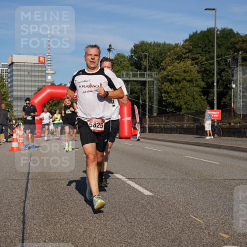 07.09.2025 - BARMER Alsterlauf Yannick Fuchs http://msf.ph/oto/8791965 07.09.2025 09:42:11 Laufen 5825, 3 meine-sportfotos.de
