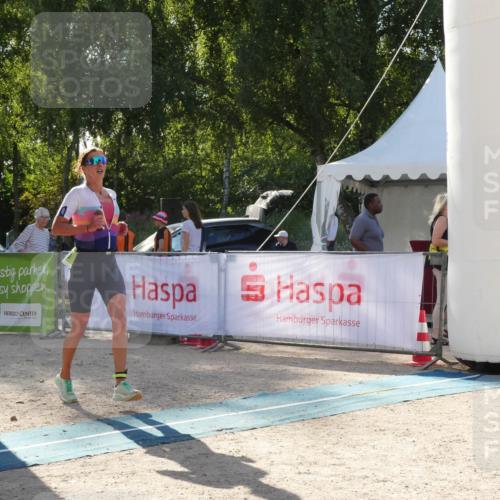 07.09.2025 - 19. Norderstedt Triathlon Zöllner http://msf.ph/oto/8791986 07.09.2025 16:12:20 Ziel 475 meine-sportfotos.de