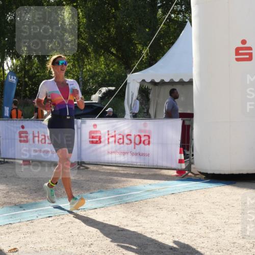07.09.2025 - 19. Norderstedt Triathlon Zöllner http://msf.ph/oto/8791989 07.09.2025 16:12:20 Ziel 475 meine-sportfotos.de