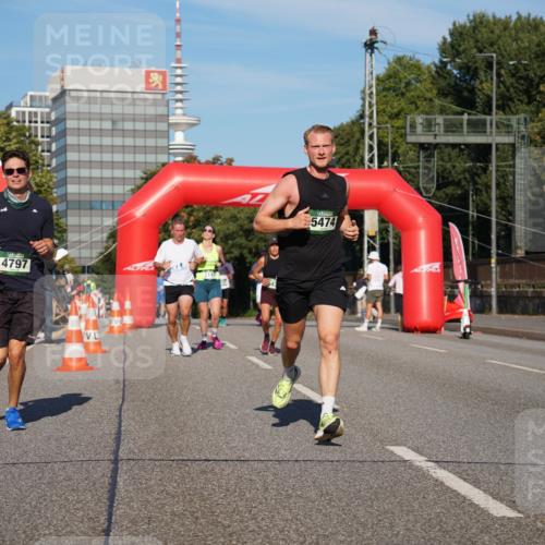 07.09.2025 - BARMER Alsterlauf Yannick Fuchs http://msf.ph/oto/8792016 07.09.2025 09:42:13 Laufen 4797, 5474 meine-sportfotos.de