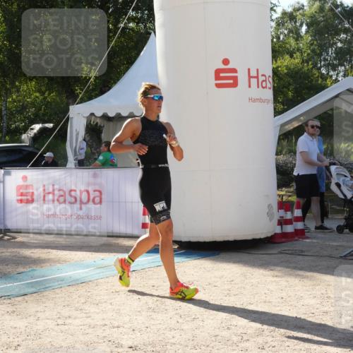07.09.2025 - 19. Norderstedt Triathlon Zöllner http://msf.ph/oto/8792017 07.09.2025 16:13:57 Ziel 469, 1503 meine-sportfotos.de