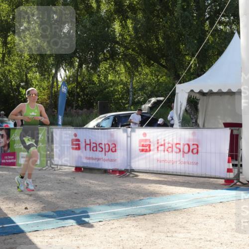 07.09.2025 - 19. Norderstedt Triathlon Zöllner http://msf.ph/oto/8792019 07.09.2025 16:15:36 Ziel 476 meine-sportfotos.de