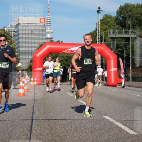 07.09.2025 - BARMER Alsterlauf Yannick Fuchs http://msf.ph/oto/8792021 07.09.2025 09:42:13 Laufen 4797, 5474 meine-sportfotos.de