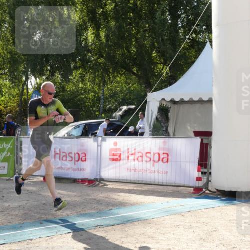 07.09.2025 - 19. Norderstedt Triathlon Zöllner http://msf.ph/oto/8792029 07.09.2025 16:15:46 Ziel 1483 meine-sportfotos.de