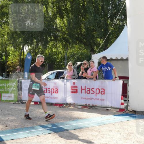 07.09.2025 - 19. Norderstedt Triathlon Zöllner http://msf.ph/oto/8792045 07.09.2025 16:16:55 Ziel 1538 meine-sportfotos.de
