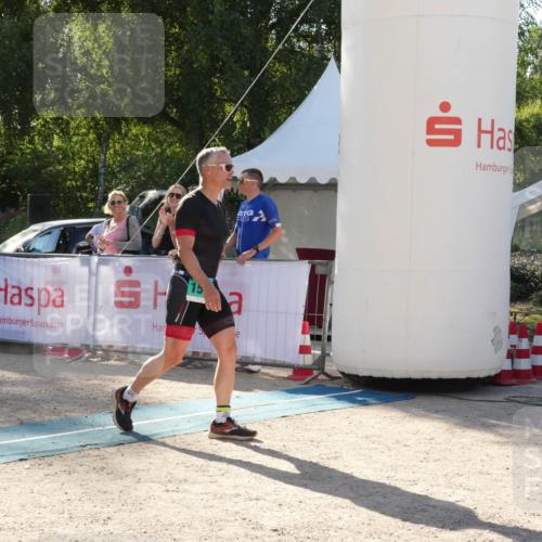07.09.2025 - 19. Norderstedt Triathlon Zöllner http://msf.ph/oto/8792051 07.09.2025 16:16:56 Ziel 1538 meine-sportfotos.de