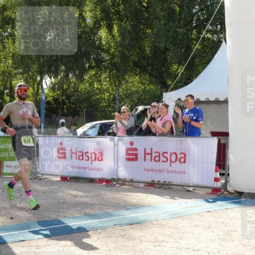 07.09.2025 - 19. Norderstedt Triathlon Zöllner http://msf.ph/oto/8792055 07.09.2025 16:17:08 Ziel 514 meine-sportfotos.de