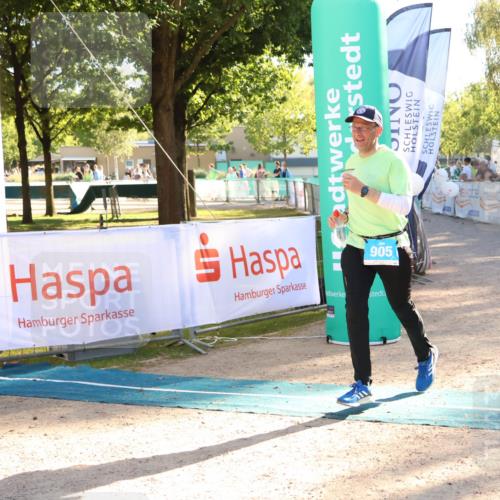 07.09.2025 - 19. Norderstedt Triathlon Zöllner http://msf.ph/oto/8792059 07.09.2025 16:35:20 Ziel 905, 1570 meine-sportfotos.de