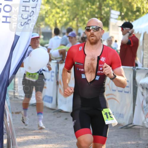 07.09.2025 - 19. Norderstedt Triathlon Zöllner http://msf.ph/oto/8792065 07.09.2025 16:35:23 Ziel 905, 1570 meine-sportfotos.de
