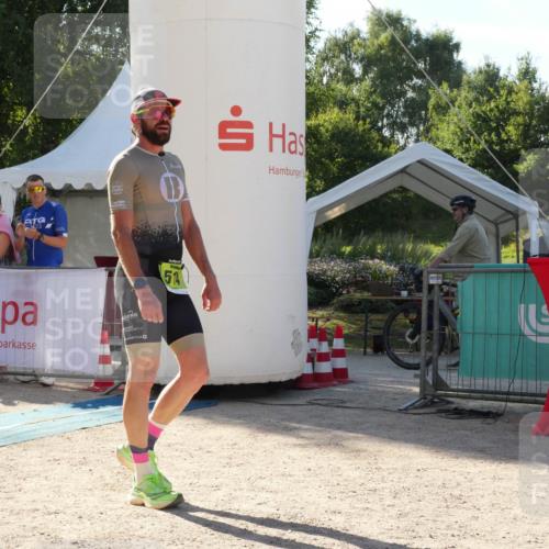 07.09.2025 - 19. Norderstedt Triathlon Zöllner http://msf.ph/oto/8792067 07.09.2025 16:17:10 Ziel 444, 514 meine-sportfotos.de
