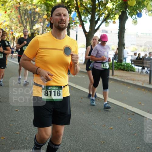 07.09.2025 - BARMER Alsterlauf Yannick Fuchs http://msf.ph/oto/8792070 07.09.2025 11:39:12 Laufen 1184, 36, 8116, 122 meine-sportfotos.de