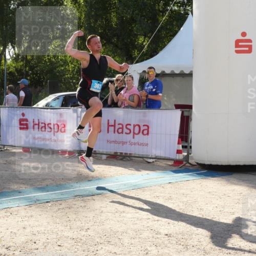 07.09.2025 - 19. Norderstedt Triathlon Zöllner http://msf.ph/oto/8792097 07.09.2025 16:17:40 Ziel 363 meine-sportfotos.de