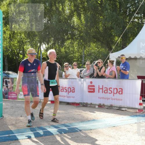 07.09.2025 - 19. Norderstedt Triathlon Zöllner http://msf.ph/oto/8792110 07.09.2025 16:18:41 Ziel 1514, 1539 meine-sportfotos.de