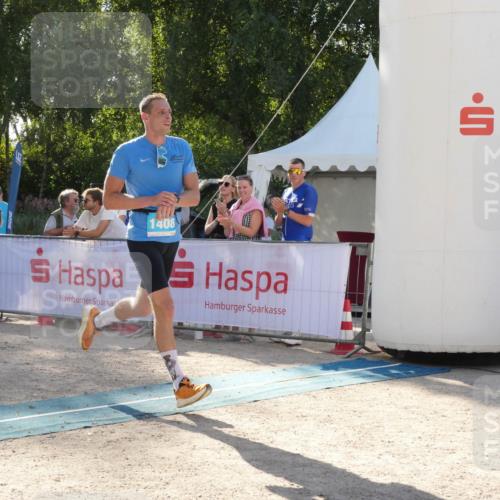 07.09.2025 - 19. Norderstedt Triathlon Zöllner http://msf.ph/oto/8792121 07.09.2025 16:19:53 Ziel 1408 meine-sportfotos.de