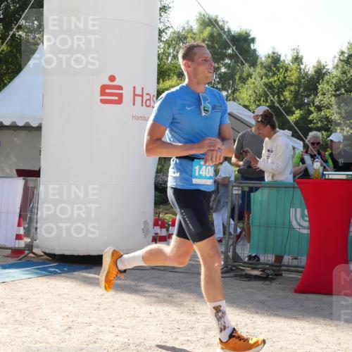 07.09.2025 - 19. Norderstedt Triathlon Zöllner http://msf.ph/oto/8792124 07.09.2025 16:19:54 Ziel 1408 meine-sportfotos.de