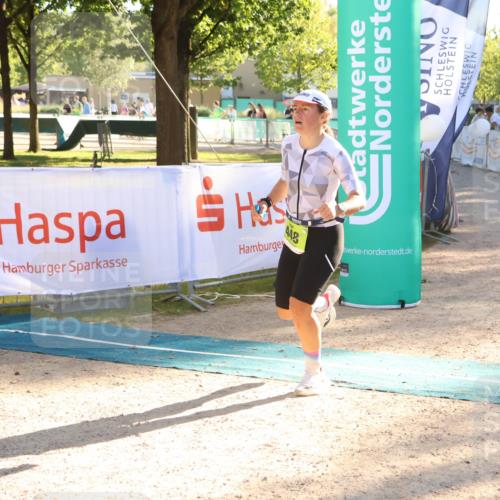 07.09.2025 - 19. Norderstedt Triathlon Zöllner http://msf.ph/oto/8792126 07.09.2025 16:35:29 Ziel 448, 1570 meine-sportfotos.de