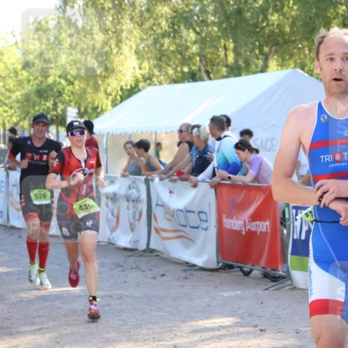 07.09.2025 - 19. Norderstedt Triathlon Zöllner http://msf.ph/oto/8792132 07.09.2025 16:35:44 Ziel 439, 526, 1600 meine-sportfotos.de