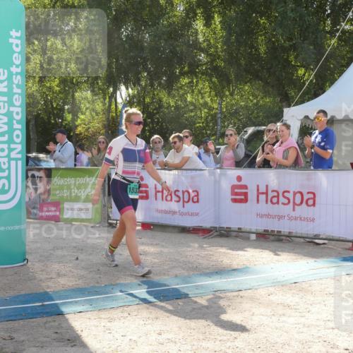 07.09.2025 - 19. Norderstedt Triathlon Zöllner http://msf.ph/oto/8792133 07.09.2025 16:20:03 Ziel 1532 meine-sportfotos.de