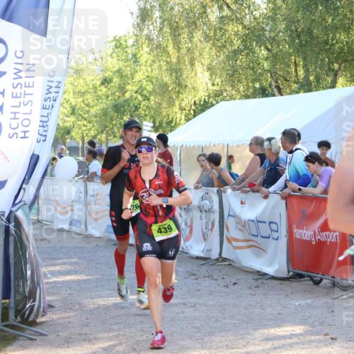 07.09.2025 - 19. Norderstedt Triathlon Zöllner http://msf.ph/oto/8792134 07.09.2025 16:35:44 Ziel 439, 526, 1600 meine-sportfotos.de