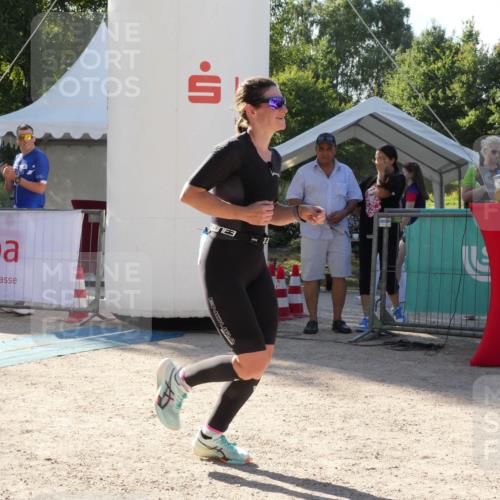 07.09.2025 - 19. Norderstedt Triathlon Zöllner http://msf.ph/oto/8792155 07.09.2025 16:20:16 Ziel 450, 1414 meine-sportfotos.de