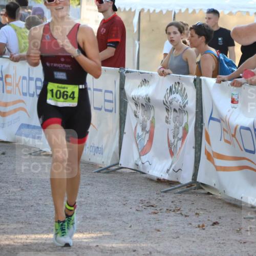 07.09.2025 - 19. Norderstedt Triathlon Zöllner http://msf.ph/oto/8792157 07.09.2025 16:35:50 Ziel 439, 526, 1064, 1600 meine-sportfotos.de