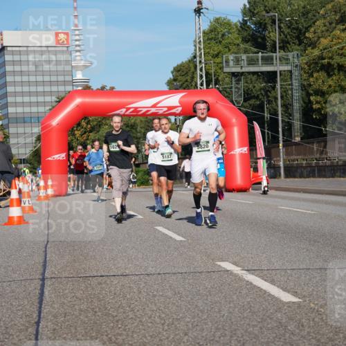 07.09.2025 - BARMER Alsterlauf Yannick Fuchs http://msf.ph/oto/8792161 07.09.2025 09:42:19 Laufen 181, 5823, 1029, 5187, 5820 meine-sportfotos.de