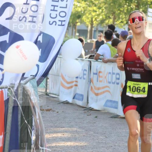 07.09.2025 - 19. Norderstedt Triathlon Zöllner http://msf.ph/oto/8792167 07.09.2025 16:35:51 Ziel 439, 526, 1064 meine-sportfotos.de