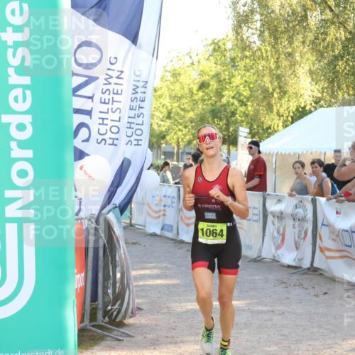 07.09.2025 - 19. Norderstedt Triathlon Zöllner http://msf.ph/oto/8792173 07.09.2025 16:35:52 Ziel 439, 526, 1064 meine-sportfotos.de