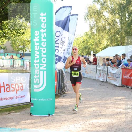 07.09.2025 - 19. Norderstedt Triathlon Zöllner http://msf.ph/oto/8792176 07.09.2025 16:35:52 Ziel 439, 526, 1064 meine-sportfotos.de