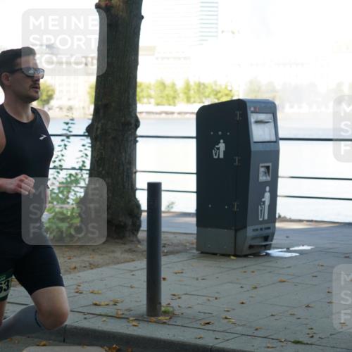 07.09.2025 - BARMER Alsterlauf Yannick Fuchs http://msf.ph/oto/8792182 07.09.2025 11:39:20 Laufen 1063 meine-sportfotos.de