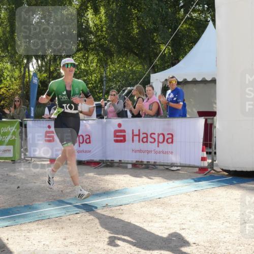 07.09.2025 - 19. Norderstedt Triathlon Zöllner http://msf.ph/oto/8792190 07.09.2025 16:20:52 Ziel 506, 1491 meine-sportfotos.de