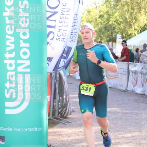 07.09.2025 - 19. Norderstedt Triathlon Zöllner http://msf.ph/oto/8792195 07.09.2025 16:35:59 Ziel 531, 1064 meine-sportfotos.de