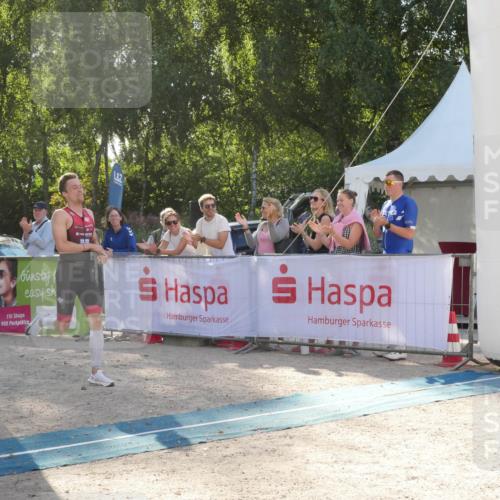 07.09.2025 - 19. Norderstedt Triathlon Zöllner http://msf.ph/oto/8792200 07.09.2025 16:21:00 Ziel 498 meine-sportfotos.de