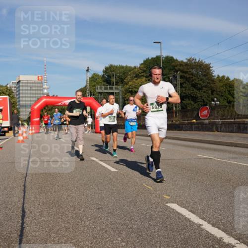 07.09.2025 - BARMER Alsterlauf Yannick Fuchs http://msf.ph/oto/8792212 07.09.2025 09:42:21 Laufen 1029, 5187, 8312, 5820 meine-sportfotos.de