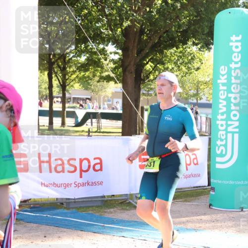 07.09.2025 - 19. Norderstedt Triathlon Zöllner http://msf.ph/oto/8792216 07.09.2025 16:36:00 Ziel 531 meine-sportfotos.de