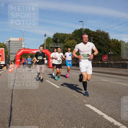07.09.2025 - BARMER Alsterlauf Yannick Fuchs http://msf.ph/oto/8792217 07.09.2025 09:42:21 Laufen 1029, 5187, 03, 2, 5820 meine-sportfotos.de
