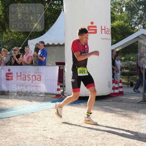07.09.2025 - 19. Norderstedt Triathlon Zöllner http://msf.ph/oto/8792219 07.09.2025 16:21:20 Ziel 501 meine-sportfotos.de