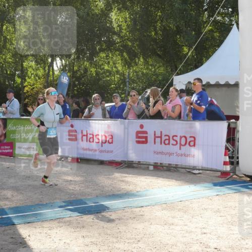 07.09.2025 - 19. Norderstedt Triathlon Zöllner http://msf.ph/oto/8792240 07.09.2025 16:21:43 Ziel 379, 442 meine-sportfotos.de