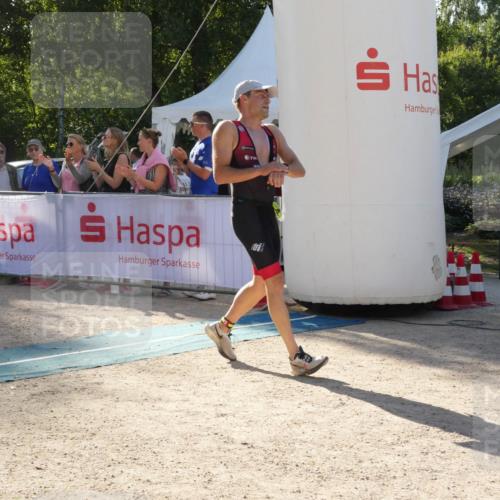 07.09.2025 - 19. Norderstedt Triathlon Zöllner http://msf.ph/oto/8792261 07.09.2025 16:22:00 Ziel 504, 541 meine-sportfotos.de