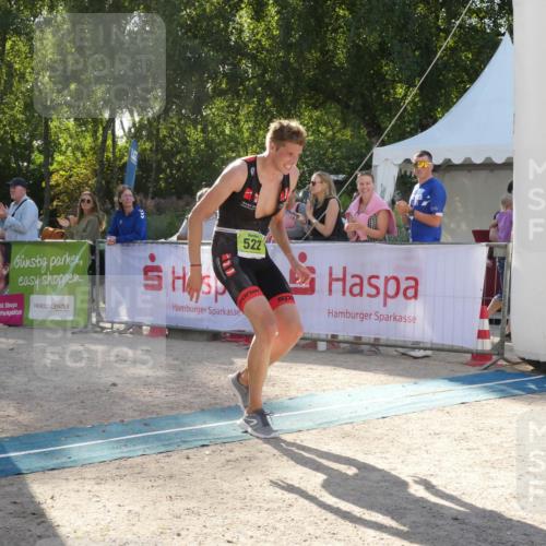 07.09.2025 - 19. Norderstedt Triathlon Zöllner http://msf.ph/oto/8792275 07.09.2025 16:22:08 Ziel 522, 541 meine-sportfotos.de