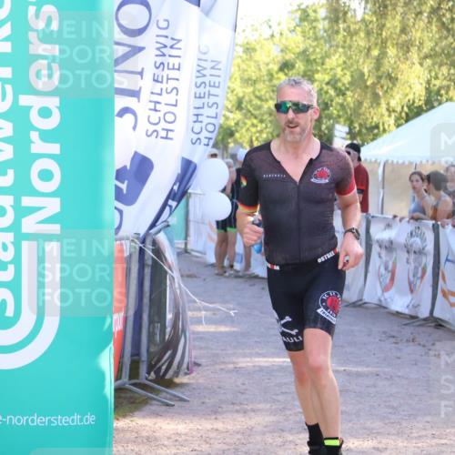 07.09.2025 - 19. Norderstedt Triathlon Zöllner http://msf.ph/oto/8792291 07.09.2025 16:36:44 Ziel 483 meine-sportfotos.de