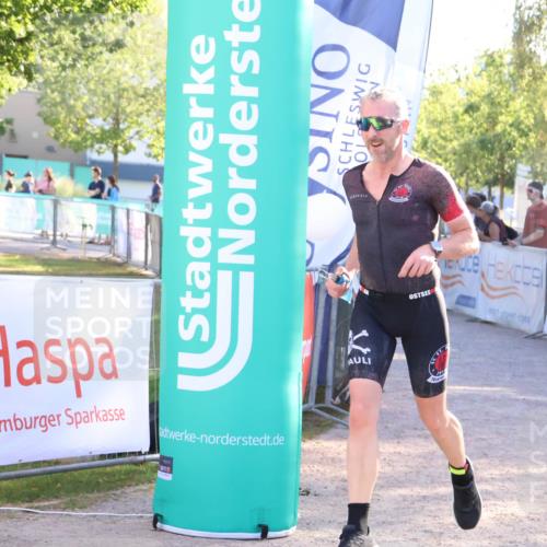 07.09.2025 - 19. Norderstedt Triathlon Zöllner http://msf.ph/oto/8792292 07.09.2025 16:36:44 Ziel 483 meine-sportfotos.de