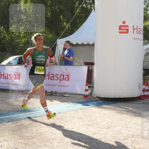 07.09.2025 - 19. Norderstedt Triathlon Zöllner http://msf.ph/oto/8792298 07.09.2025 16:23:01 Ziel 1500 meine-sportfotos.de