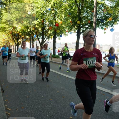 07.09.2025 - BARMER Alsterlauf Yannick Fuchs http://msf.ph/oto/8792299 07.09.2025 11:39:28 Laufen 1235, 2926, 2927, 36, 1075, 1254 meine-sportfotos.de