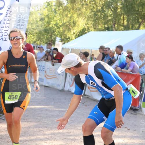 07.09.2025 - 19. Norderstedt Triathlon Zöllner http://msf.ph/oto/8792323 07.09.2025 16:37:01 Ziel 458, 1565, 1571 meine-sportfotos.de