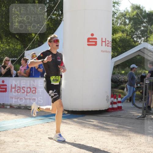 07.09.2025 - 19. Norderstedt Triathlon Zöllner http://msf.ph/oto/8792343 07.09.2025 16:23:51 Ziel 494, 538 meine-sportfotos.de