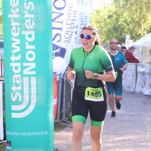 07.09.2025 - 19. Norderstedt Triathlon Zöllner http://msf.ph/oto/8792348 07.09.2025 16:37:12 Ziel 530, 1495 meine-sportfotos.de