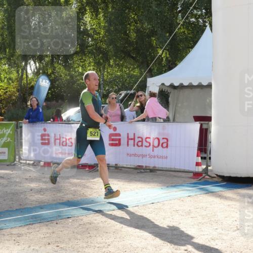 07.09.2025 - 19. Norderstedt Triathlon Zöllner http://msf.ph/oto/8792349 07.09.2025 16:24:08 Ziel 527 meine-sportfotos.de