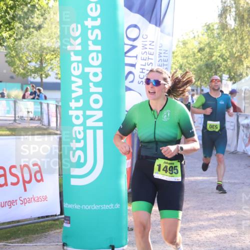 07.09.2025 - 19. Norderstedt Triathlon Zöllner http://msf.ph/oto/8792350 07.09.2025 16:37:12 Ziel 530, 1495 meine-sportfotos.de